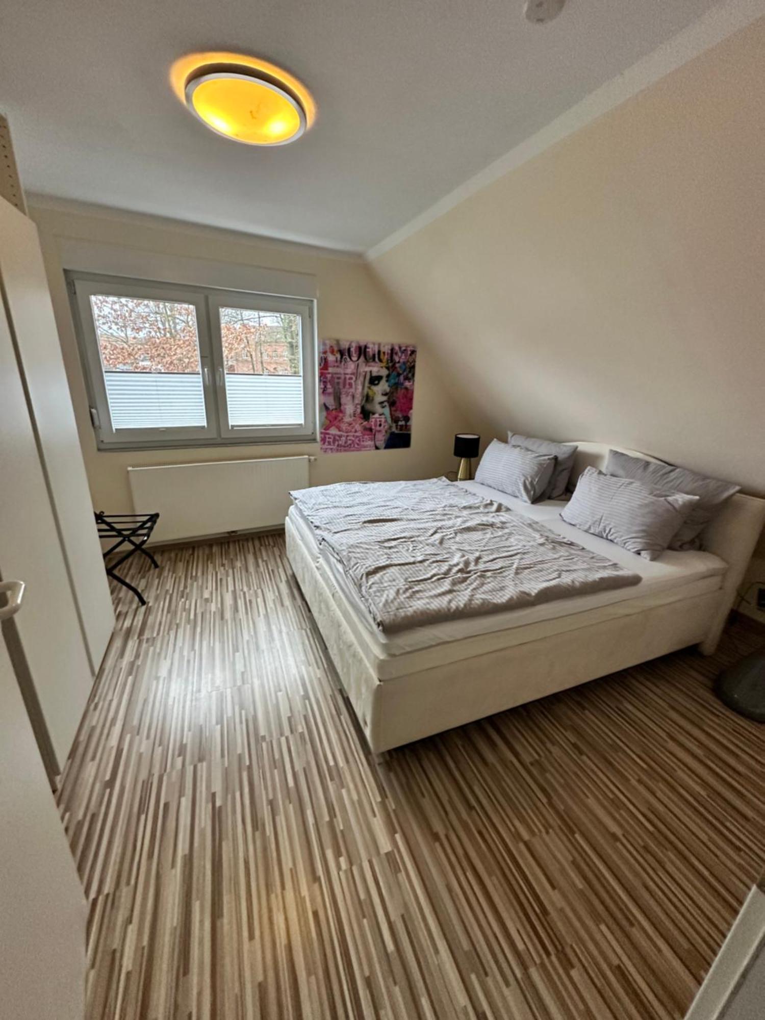 Zwei Ferienwohnungen Anker Max 5 Personen & Leuchtturm Max 4 Personen, Direkt In Steinhude Scheunenviertel, Balkon, Wlan , Privater Parkplatz, Wallbox Eksteriør bilde